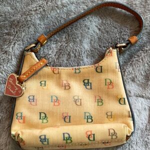 Dooney & Bourke Itsy Bitsy Ivory Multicolor SIG Coated Canvas Zip hand bag